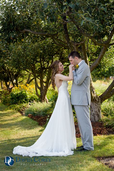 Floral-Filled Wedding at Stan Hywet Hall and Gardens in Akron #DavidCoreyPhotography # ...