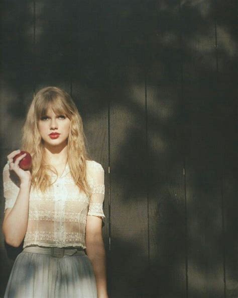 Taylor Swift Red Album Wallpapers - Top Free Taylor Swift Red Album Backgrounds - WallpaperAccess