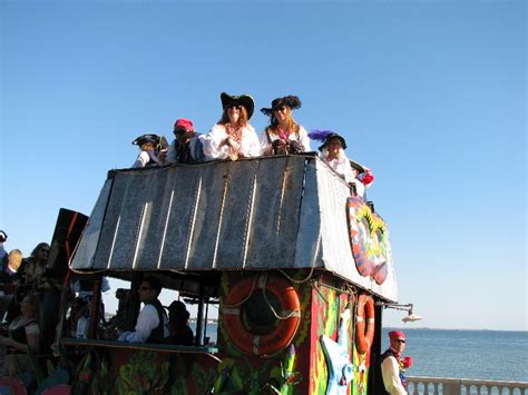 Gasparilla-Parade-of-the-Pirates-Tampa-FL-221