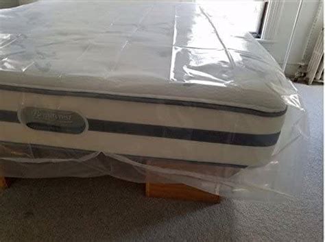 Best Mattress Bag Reviews 2022 - The Sleep Judge