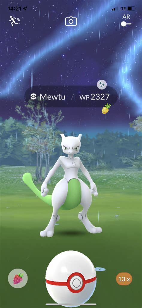 Shiny Mewtwo with northern lights environment : r/pokemongo