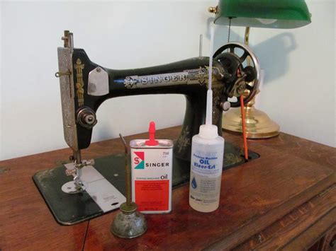 8 Best Sewing Machine Oils Reviewed in Detail (Fall 2023)