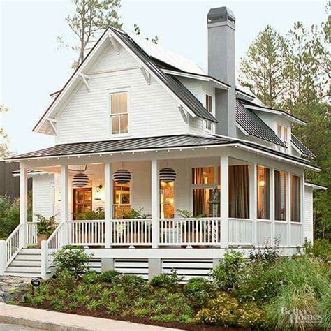 Love the porch on this house | House exterior, Modern farmhouse ...