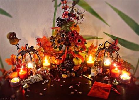 Mabon decorations Mabon, Samhain, Pagan Alter, Autumnal Equinox, Sunflower Decor, Sabbats, Wicca ...