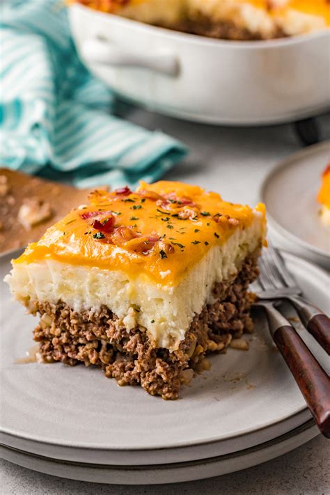 LOADED POTATO AND MEATLOAF CASSEROLE