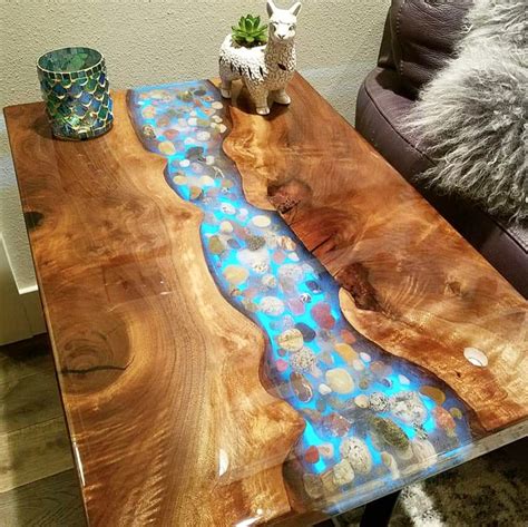 Crystal Clear Bar Table Top Epoxy Resin Coating For Wood Tabletop ...