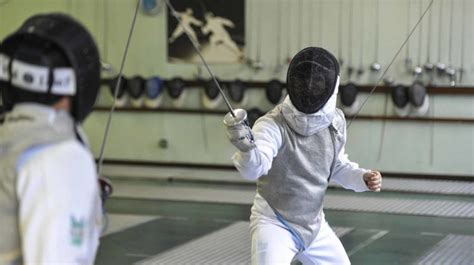 fencing-lessons-equipment - What It Costs