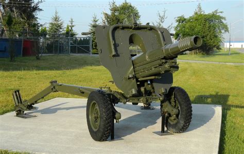 L5 pack howitzer 105mm - Norfolk Tank Museum