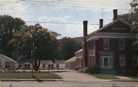 Gateway Motel Waterbury, VT Postcard