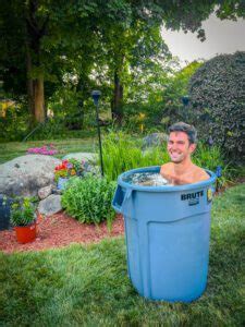 Wim Hof Ice Bath: Technique + Breathing Method in Cold Water (2025)