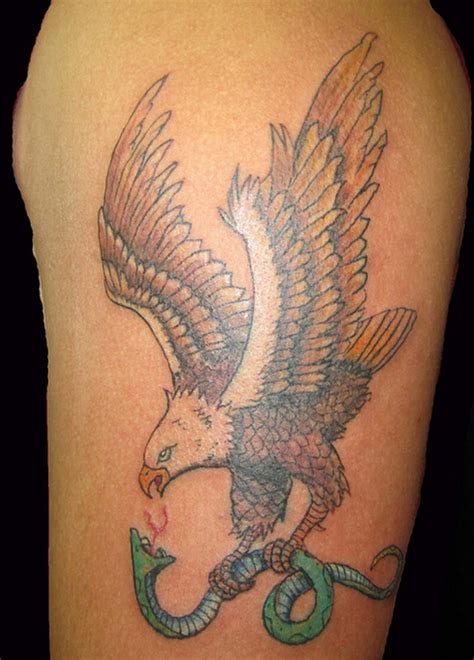 16 Realistic Eagle And Snake Tattoo Designs With Meanings - PetPress