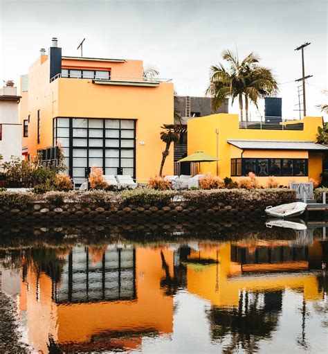 The Venice Beach Canals: A Glimpse of Italy in Los Angeles – Blog