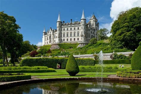 16 Fairytale Castles in Scotland | Cool places to visit, Scottish ...