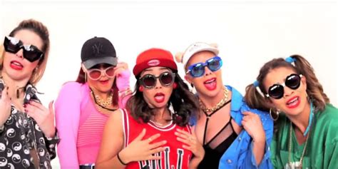 Justin Bieber "Sorry" Dance Video - Girl Squad Dances to Justin Bieber's New Single