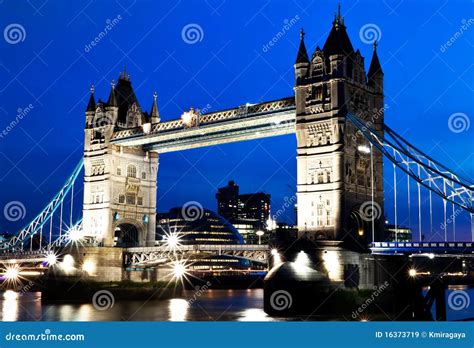 Night View of the Tower Bridge in London Stock Image - Image of dark ...