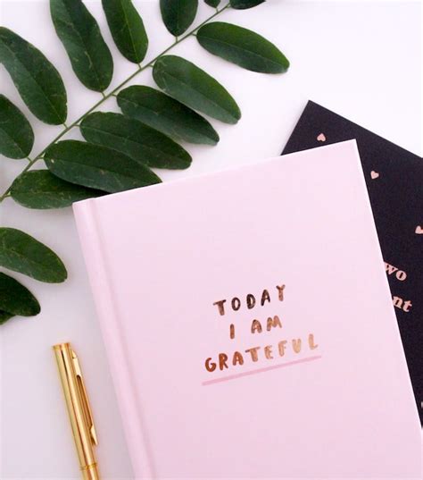 How To Start A Gratitude Journal To Change Your Life