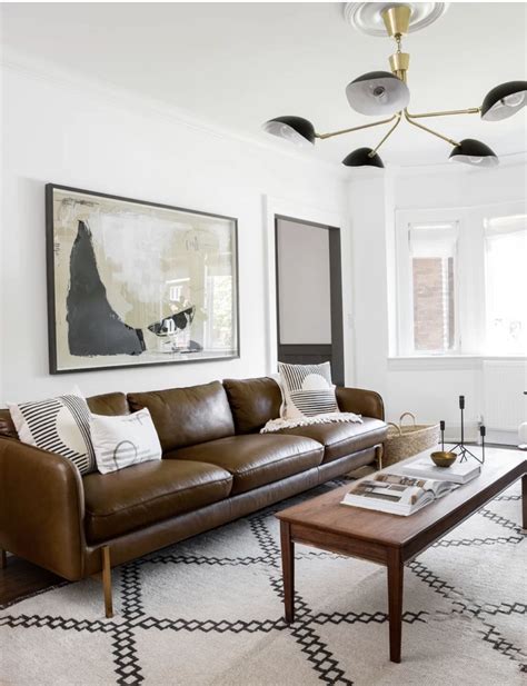 22 Ways to Decorate With Leather Furniture