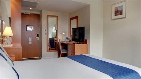 Holiday Inn Express Edinburgh Airport in Ingliston, Edinburgh