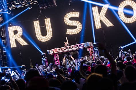 GIVEAWAY: Bounce Boat with Rusko & Kirill Was Here [5.30.14] - Daily Beat