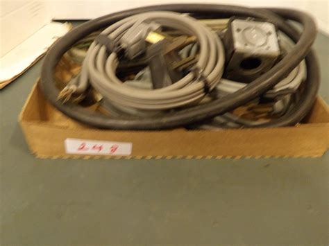 Lot - 220 APPLIANCE CORDS