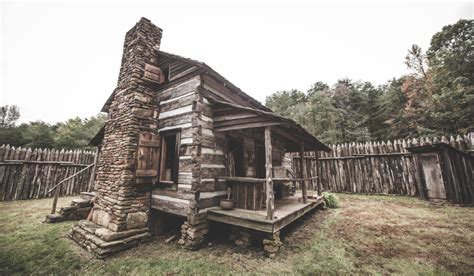 Hart Square Village Hosts A Log Cabin Class, Saturday, July 23 | Focus ...