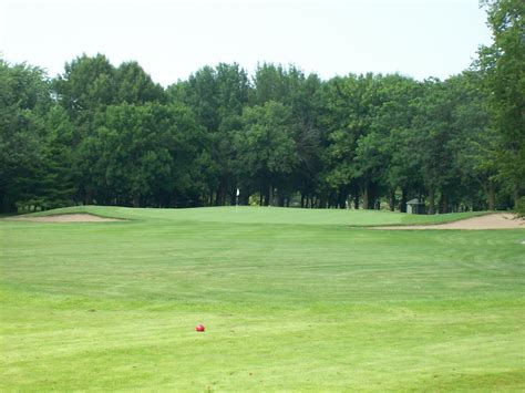 White Pines Golf Club in Bensenville - Chicago Golf Report