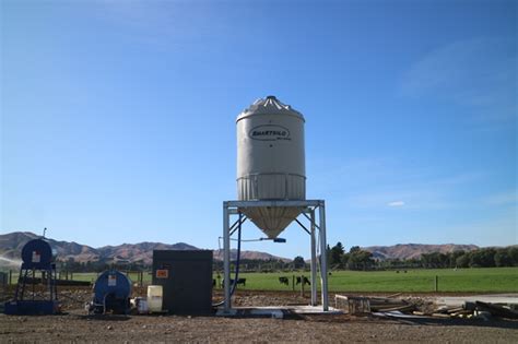 Urea/Fertilizer Storage Silos - Agricultural - Silos, Hoppers, Dispensers, Feeders - Advantage ...