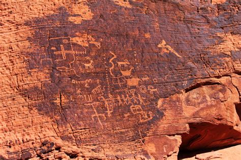 Petroglyphs on sandstone Mouse Tank trail at Valley of Fire State Park Las Vegas Nevada 11 ...