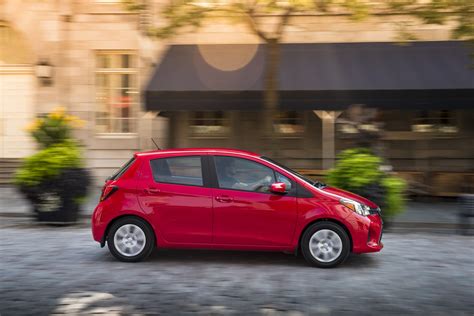 Think big about small: The 2017 Yaris Hatchback Nov 18, 2016