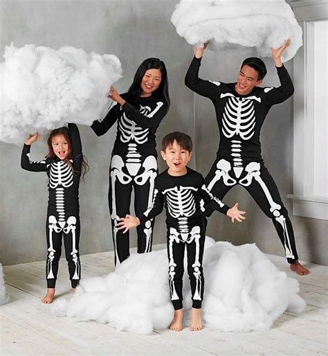 Deluxe Matching Family Halloween Costumes | MomMeMatch.com | Matching ...