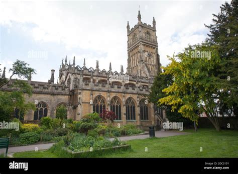 Cirencester abbey grounds hi-res stock photography and images - Alamy