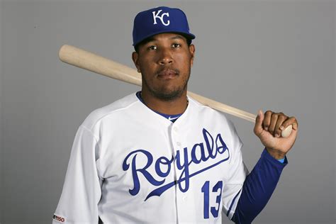 Royals star catcher Salvador Perez to become US citizen