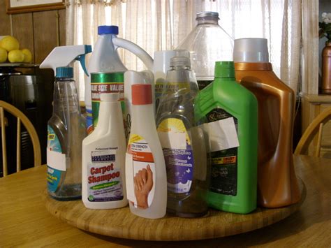 How to Give First Aid to Treat Mishaps With Common Household Chemicals | HealDove