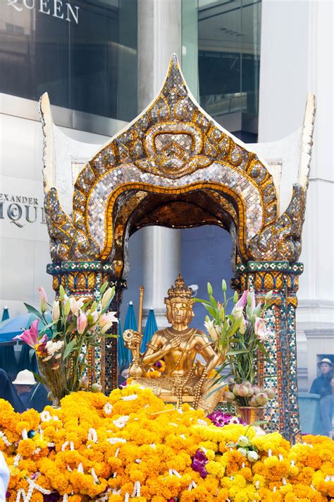 Erawan Shrine - Bangkok - MedTravel Asia