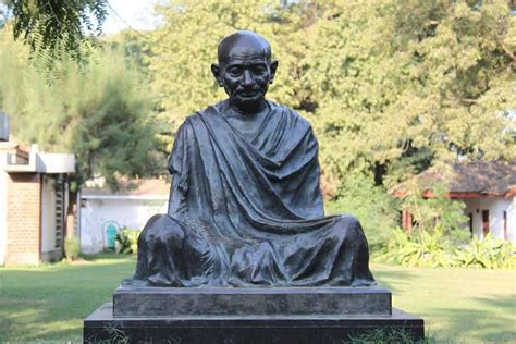 Mahatma Gandhi Statue in Sabarmati Ashram (Gandhiji's Home), Ahmedabad, Gujarat, India ...