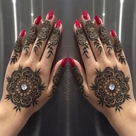 42 New Arabic Mehndi Designs for Every Occasion (9) | FashionGlint