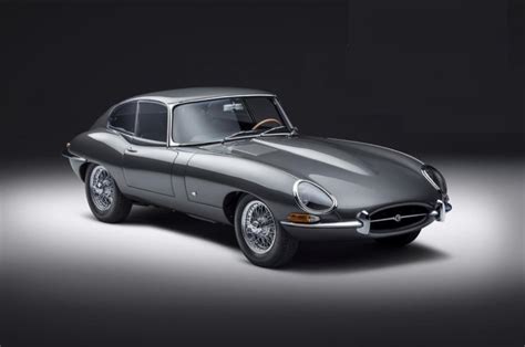 16. ožujka 1961. predstavljen Jaguar E-Type, legendarni britanski coupe ...