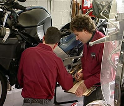 Best Harley Davidson: Motorcycle Mechanic Schools