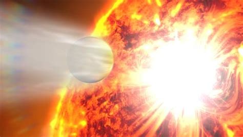 Exoplanet's Atmosphere Undergoes Dramatic Variations - Universe Today