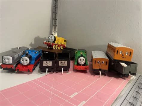 LOT OF VINTAGE 90s 00s Thomas & Friends ERTL Gullane And Tomy Train Engine PARTS $39.70 - PicClick