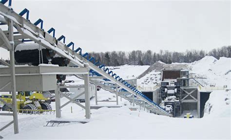 Magnum Telescoping Conveyor | Diamond Equipment Group