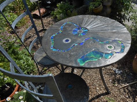 Viv's Table and chair set | Bespoke garden furniture: slate,… | Flickr