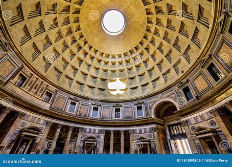 Dome Oculus Pantheon Rome Italy Stock Image - Image of catholicism, historical: 161899505