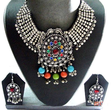 Pin on indian fashion jewellery