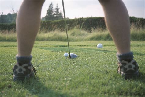 How Wide Should Your Golf Stance Be? Forming The Perfect Stance - Flawless Golf