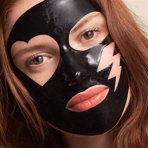 6 Charcoal Mask Mistakes That Are Probably Ruining Your Skin - Cultura ...