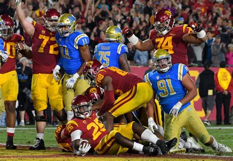 Photos: USC Trojans defeat the UCLA Bruins 28-23 in Pac-12 football – Daily News