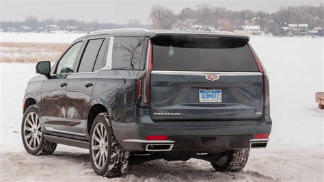 Review update: 2021 Cadillac Escalade morphs into a luxury fortress