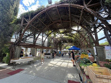 All 9 Fresno Farmers Markets Ranked