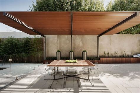 Cantilevered pergola over outdoor dining #PergolaForSale | Pergola, Patio, Pergola plans